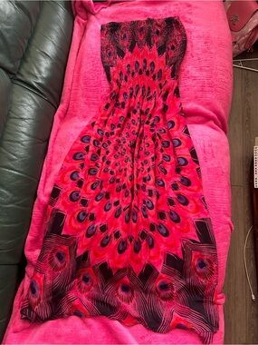 Hot Pink Peacock Feather Patterned Strapless Maxi Dress